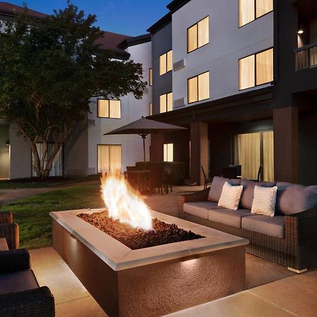 Courtyard By Marriott Tulsa Central Eksteriør billede