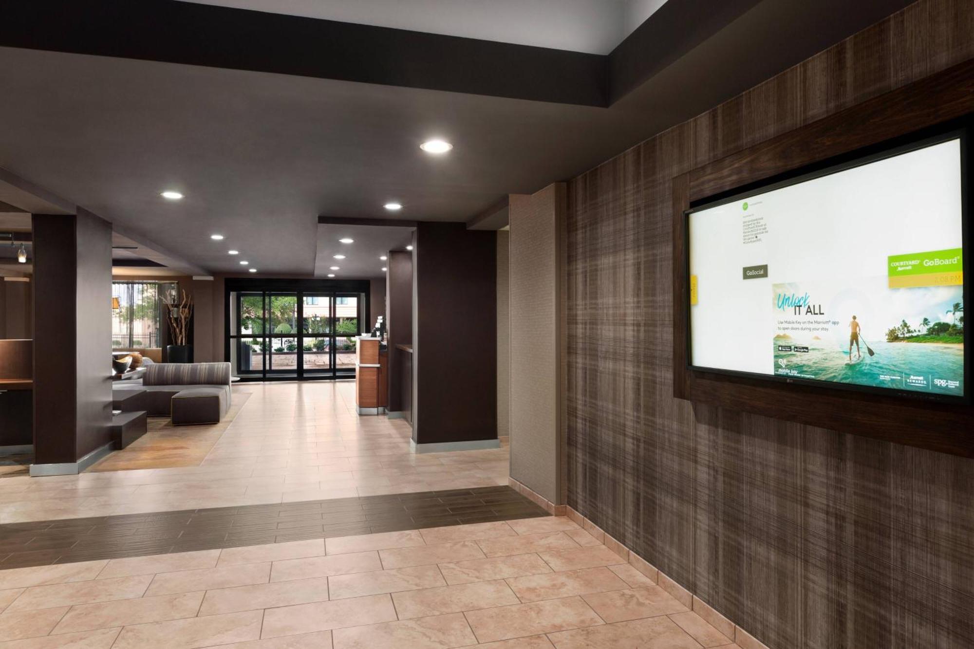 Courtyard By Marriott Tulsa Central Eksteriør billede