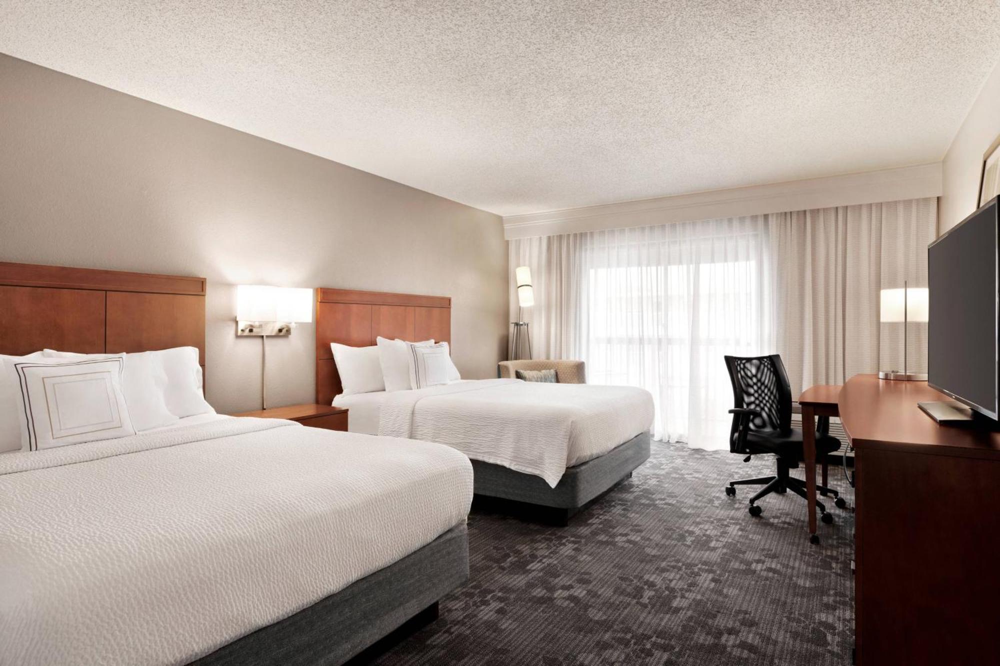 Courtyard By Marriott Tulsa Central Eksteriør billede