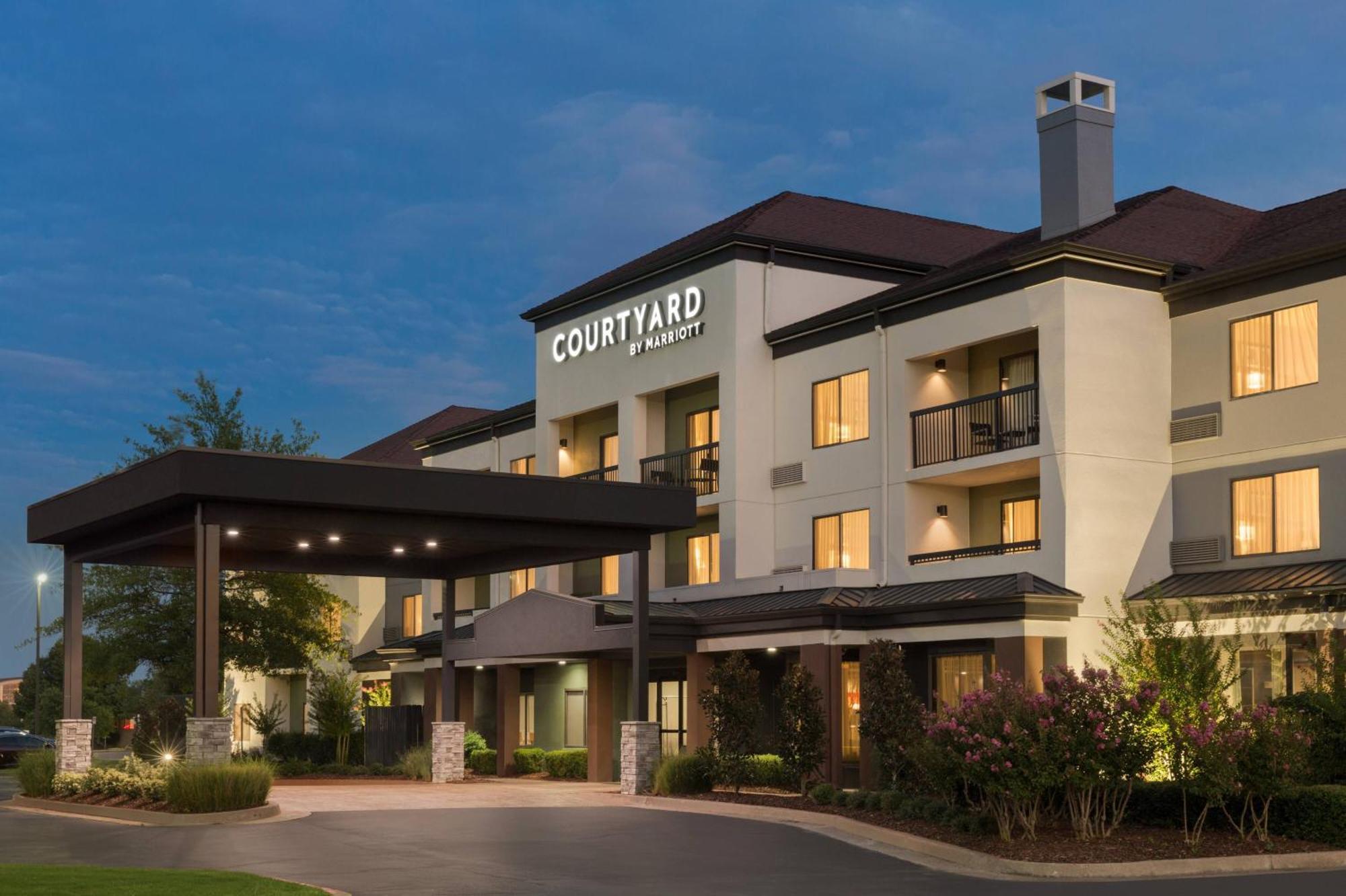 Courtyard By Marriott Tulsa Central Eksteriør billede